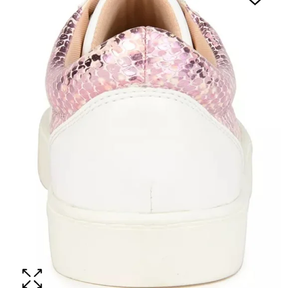 Journee Collection Lynz WIDE Sneakers Pink -9.5W - Picture 3 of 9